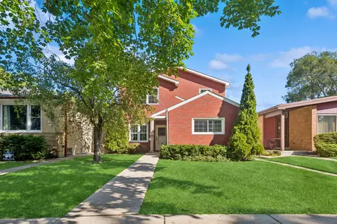2011 Brummel St, Evanston, IL 60202 photo 1