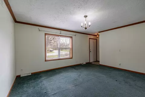 Living - 39 Timberlane Dr, Putnam, IL 61560 photo 5 of 5
