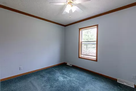 Bedroom - 39 Timberlane Dr, Putnam, IL 61560 photo 3 of 5