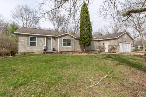 Exterior - 39 Timberlane Dr, Putnam, IL 61560 photo 1 of 7