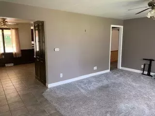 Living - 523 Barden St, Morrison, IL 61270 photo 3 of 5