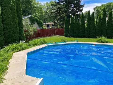 Exterior - 523 Barden St, Morrison, IL 61270 photo 2 of 5