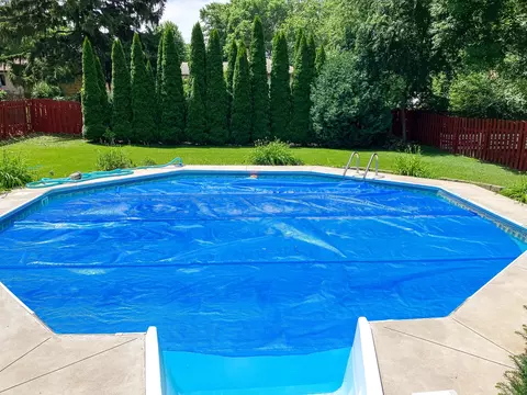 Exterior - 523 Barden St, Morrison, IL 61270 photo 3 of 5