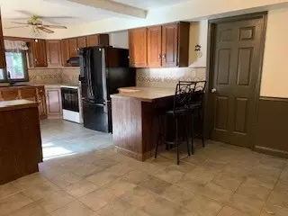 Kitchen - 523 Barden St, Morrison, IL 61270 photo 1 of 4