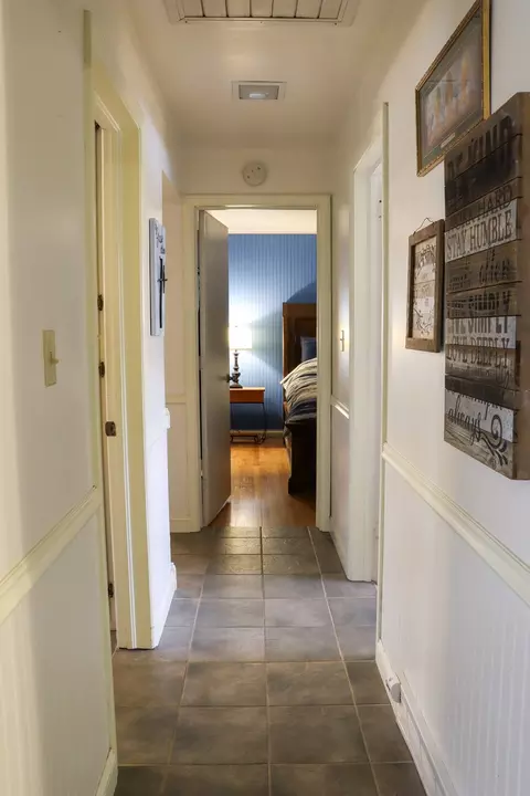 Entry Way - 523 Barden St, Morrison, IL 61270 photo 1 of 1