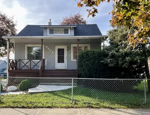 9626 Moody Ave, Oak Lawn, IL 60453