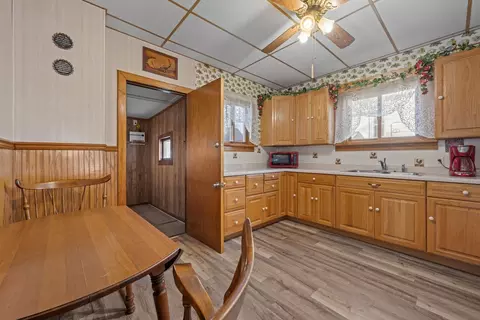 Kitchen - 644 Oak Ave, Aurora, IL 60506 photo 3 of 3