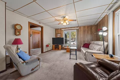 Living - 644 Oak Ave, Aurora, IL 60506 photo 1 of 2