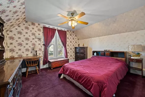 Bedroom - 644 Oak Ave, Aurora, IL 60506 photo 1 of 3