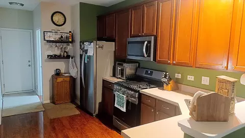 Kitchen - 17543 S Gilbert Dr, Lockport, IL 60441 photo 6 of 6
