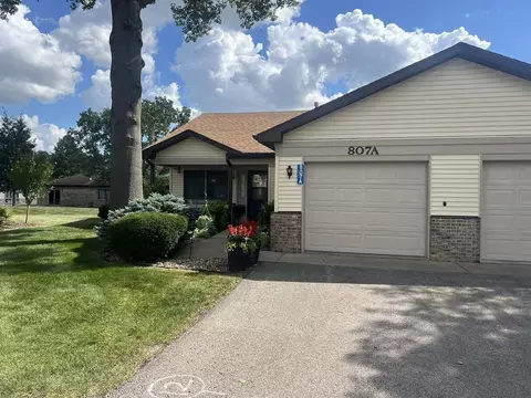 807 Village Ln #A, Sterling, IL 61081