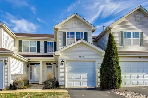 1325 Remington Dr #3, Volo, IL 60020