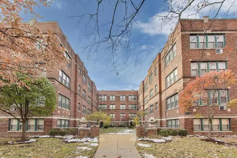 108 Lincoln Ave #2B, Riverside, IL 60546