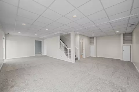 Living - 400 Diamond Back Way, Algonquin, IL 60102 photo 6 of 6