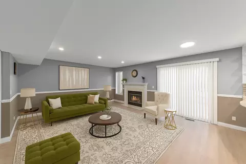 Living - 903 Old Oak Cir, Algonquin, IL 60102 photo 1 of 4
