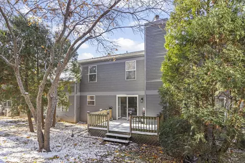 Exterior - 903 Old Oak Cir, Algonquin, IL 60102 photo 3 of 3