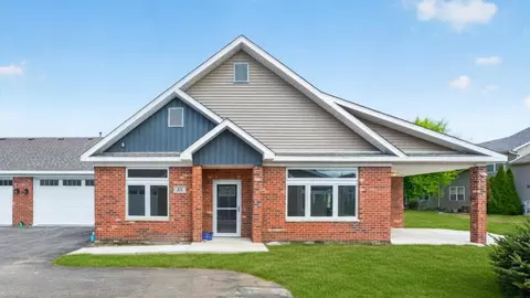 559 Stearn Dr #559, Genoa, IL 60135