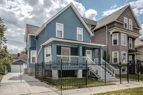 5927 W Erie St, Chicago, IL 60644