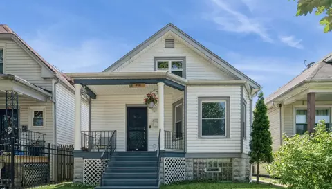 4931 W Montana St, Chicago, IL 60639