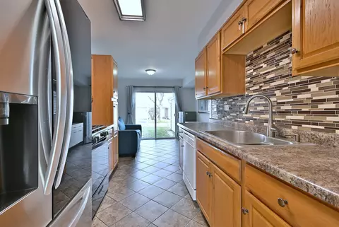 658 Claridge Cir, Hoffman Estates, IL 60169 photo 12