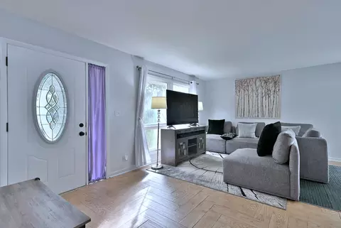 658 Claridge Cir, Hoffman Estates, IL 60169 photo 9