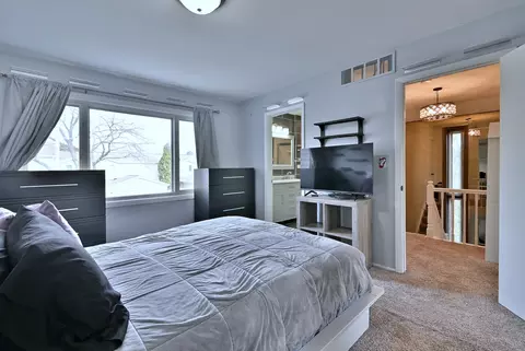 658 Claridge Cir, Hoffman Estates, IL 60169 photo 18