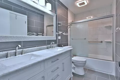 658 Claridge Cir, Hoffman Estates, IL 60169 photo 23