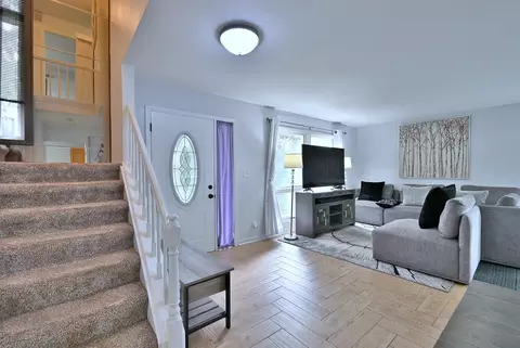 658 Claridge Cir, Hoffman Estates, IL 60169 photo 11