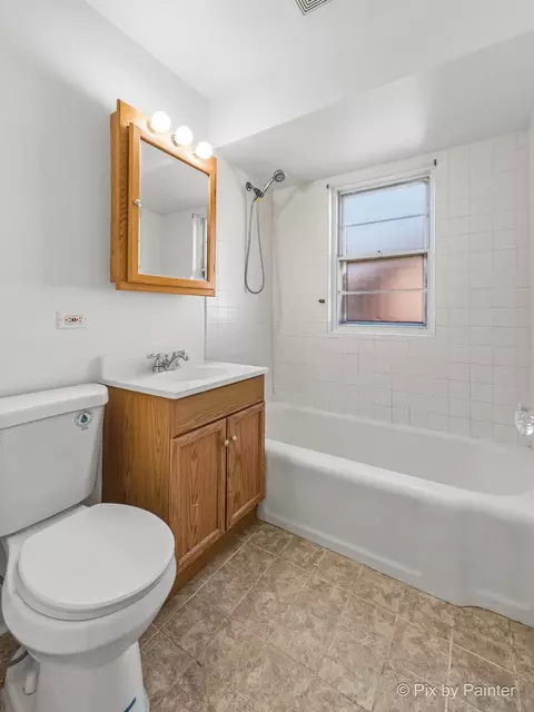 Bath - 4343 Amelia Ave, Lyons, IL 60534 photo 1 of 1