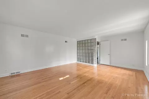 Living - 4343 Amelia Ave, Lyons, IL 60534 photo 1 of 3