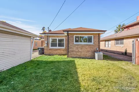 Exterior - 4343 Amelia Ave, Lyons, IL 60534 photo 4 of 6
