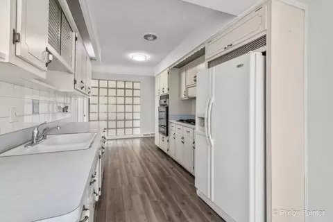 Kitchen - 4343 Amelia Ave, Lyons, IL 60534 photo 3 of 3