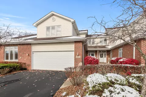 18714 Wren Cir, Mokena, IL 60448