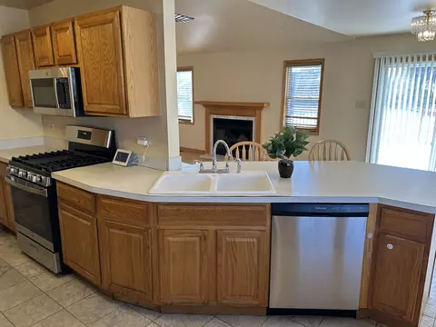 Kitchen - Undisclosed, Steger, IL 60475 photo 2 of 5