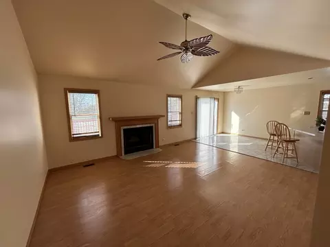 Living - Undisclosed, Steger, IL 60475 photo 1 of 2