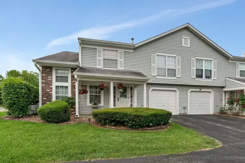 329 Redwing Dr, Bolingbrook, IL 60440