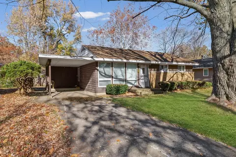 1204 W Beardsley Ave, Champaign, IL 61821