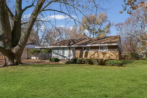 1204 W Beardsley Ave, Champaign, IL 61821 photo 3