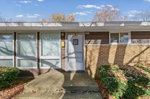 1204 W Beardsley Ave, Champaign, IL 61821 photo 4