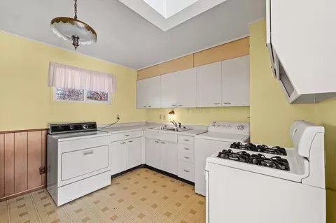 1204 W Beardsley Ave, Champaign, IL 61821 photo 9