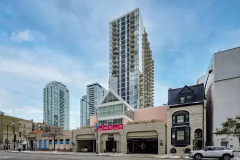 1212 N La Salle Dr #2303, Chicago, IL 60610