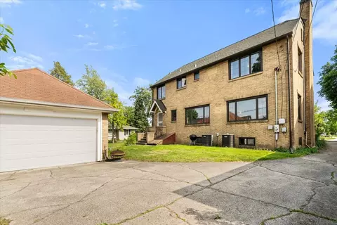 219 E Saint Charles Rd, Elmhurst, IL 60126 photo 33