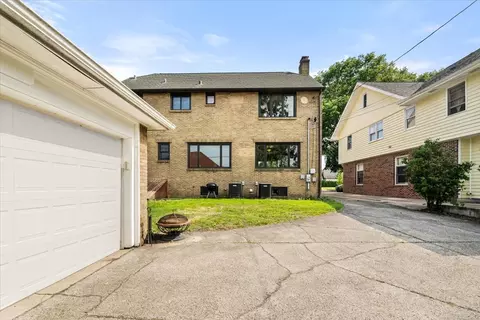 219 E Saint Charles Rd, Elmhurst, IL 60126 photo 35