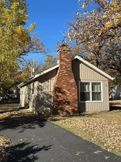 111 Dupage St, Shorewood, IL 60404