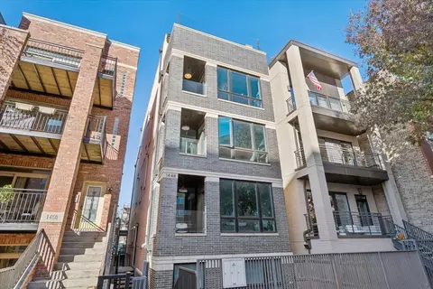 1448 W Chestnut St #3, Chicago, IL 60642