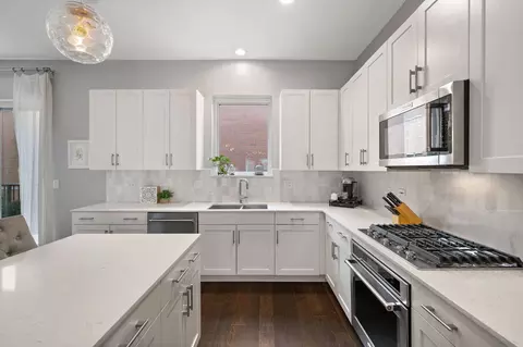 Kitchen - 232 E 18th St, Chicago, IL 60616 photo 1 of 5