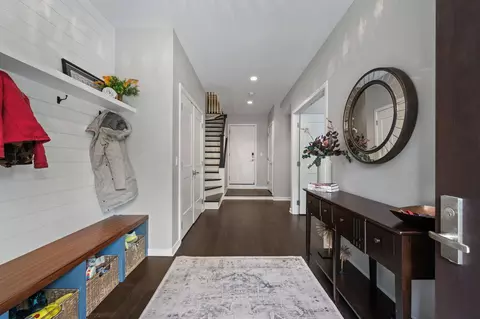 Entry Way - 232 E 18th St, Chicago, IL 60616 photo 1 of 1