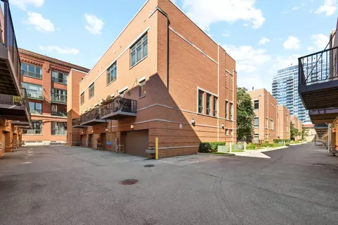 Exterior - 232 E 18th St, Chicago, IL 60616 photo 3 of 3
