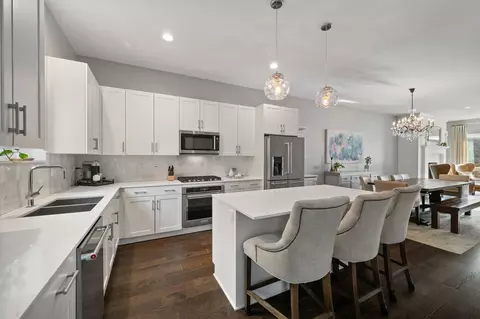 Kitchen - 232 E 18th St, Chicago, IL 60616 photo 3 of 5