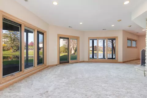 Living - 9370 Cascade Cir, Burr Ridge, IL 60527 photo 11 of 12